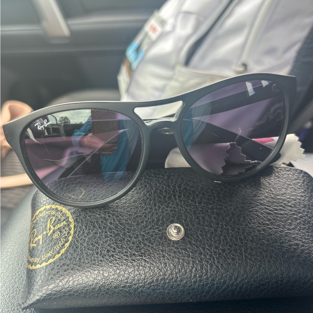 Ray-Ban Classic Black Sunglasses
